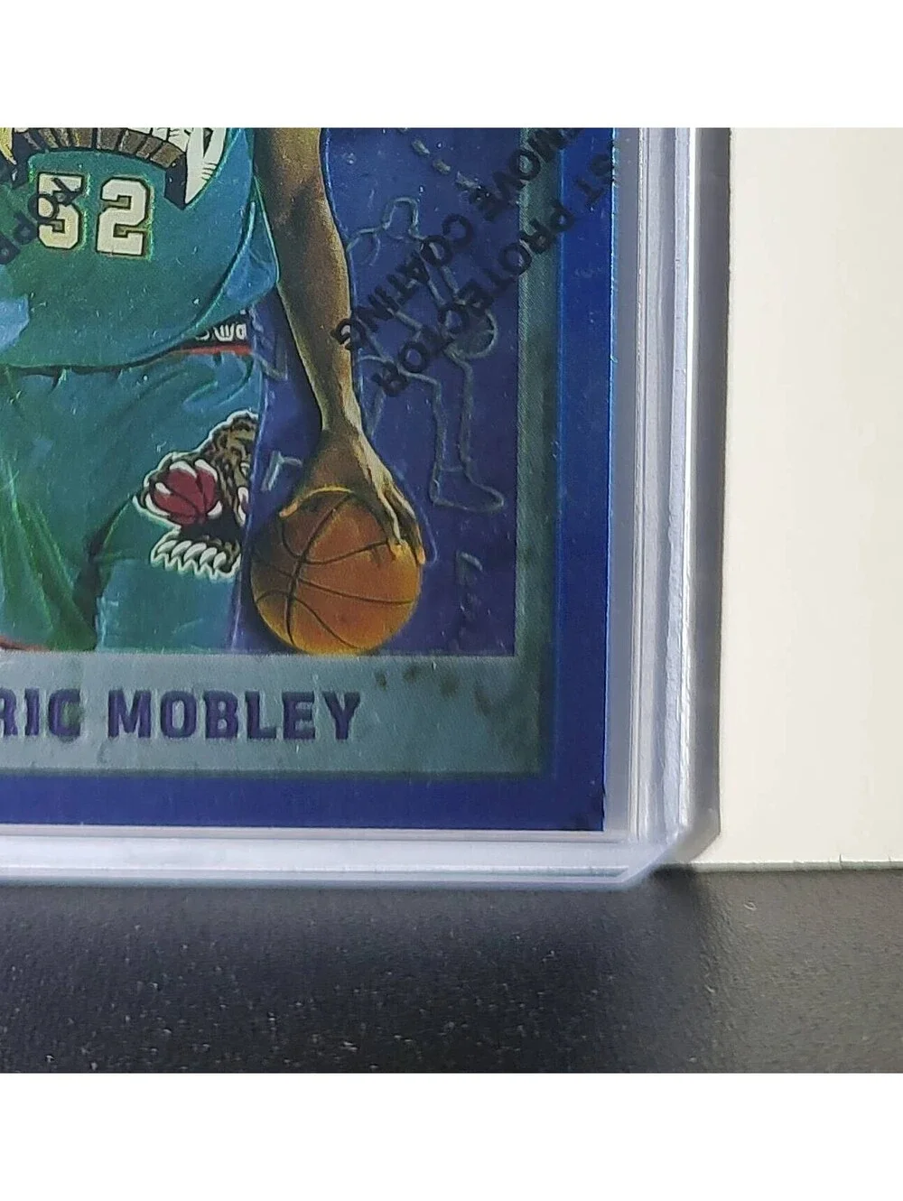 Eric Mobley 1995-96 Topps Finest NBA #142 Card Grizzlies